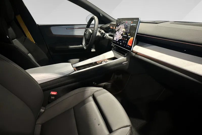 Polestar 4 Long Range Dual motor bilde 10