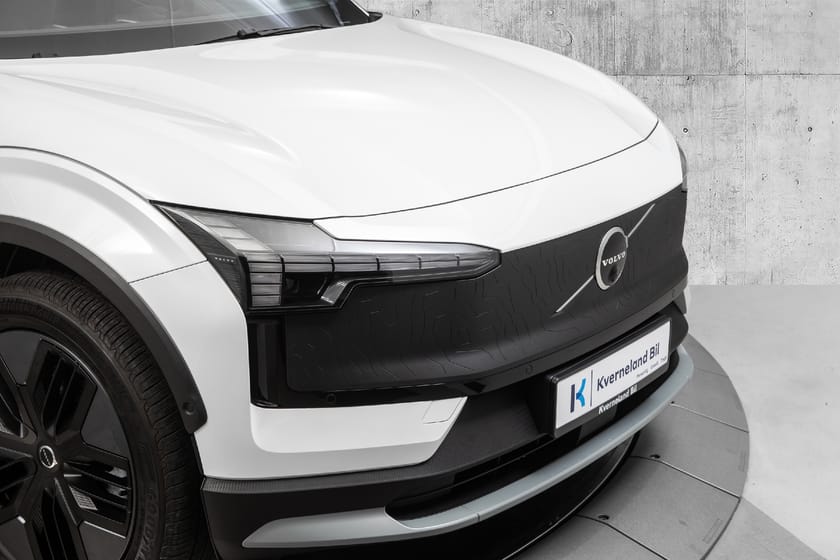 Bilde 2 av Volvo EX30 Cross Country Twin Motor Performance Perf - Ultra Hengerfeste/360/H&K
