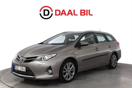 Toyota Auris Touring Sports Hybrid e-CVT 136HK EXECUTIVE MVÄRM B-KAM