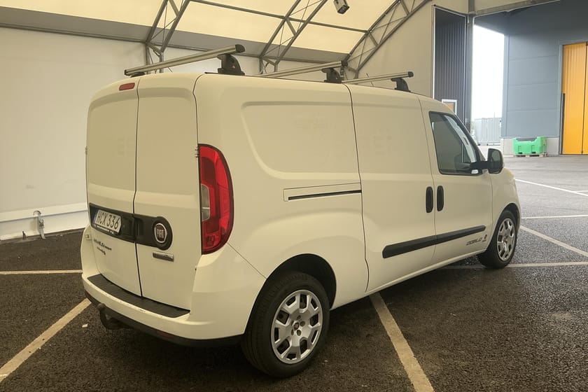 Bild 5 av Fiat Doblò Van Maxi Doblo Cargo 1.3 MJT (95hk) Reparationsobjekt