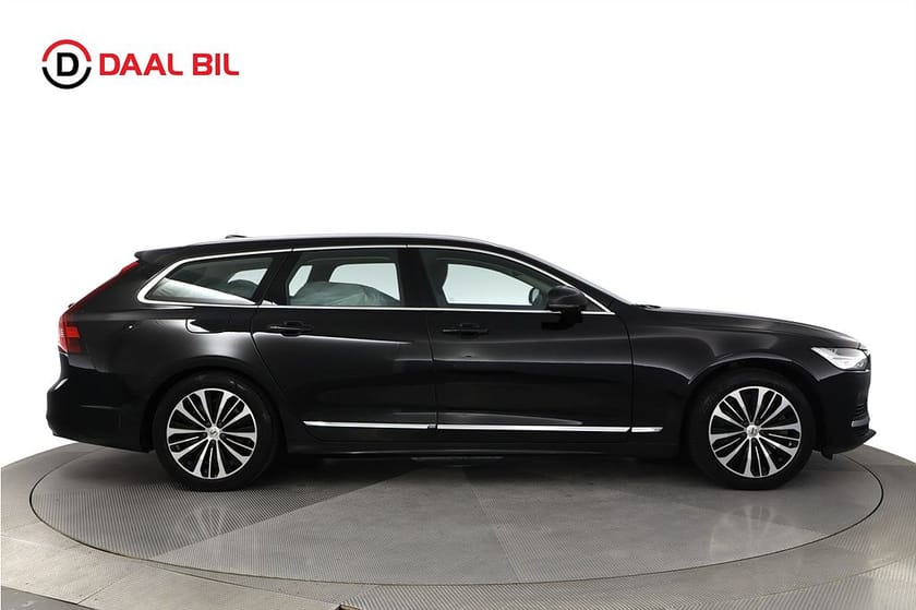 Bild 5 av Volvo V90 RECHARGE T6 AWD 18,8 kWh 350HK CORE BRIGHT DRAG B-KAM