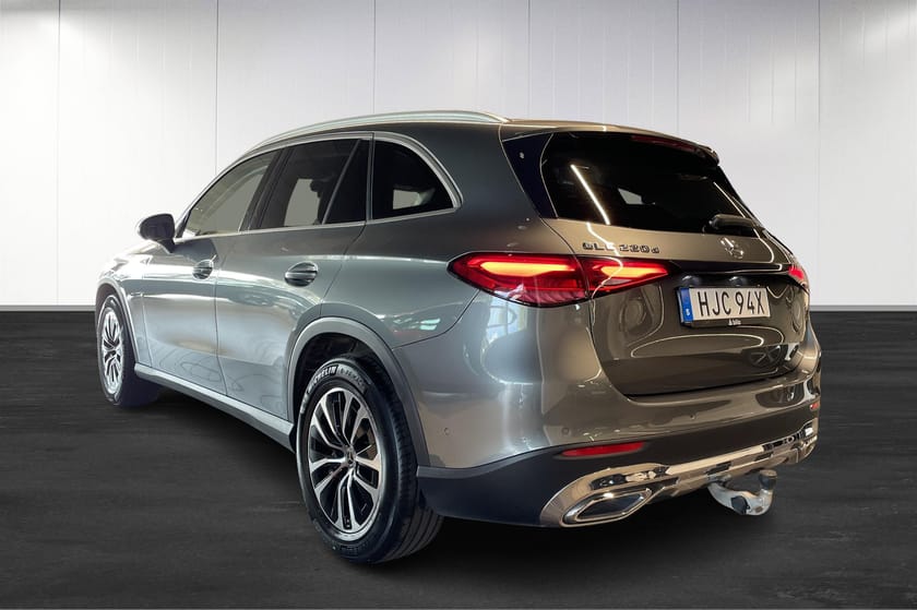 Bild 4 av Mercedes-Benz GLC 220 d 4MATIC P-Värmare/V-Hjul/Dragkrok/Moms/Vinterpaket