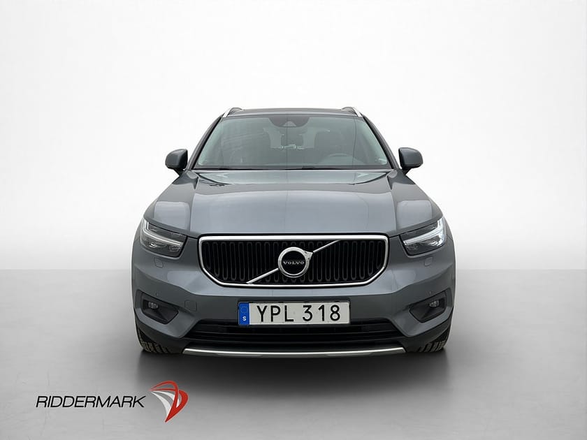 Bild 2 av Volvo XC40 T3 Momentum VOC Värmare Pano Halvskinn Rattvärme