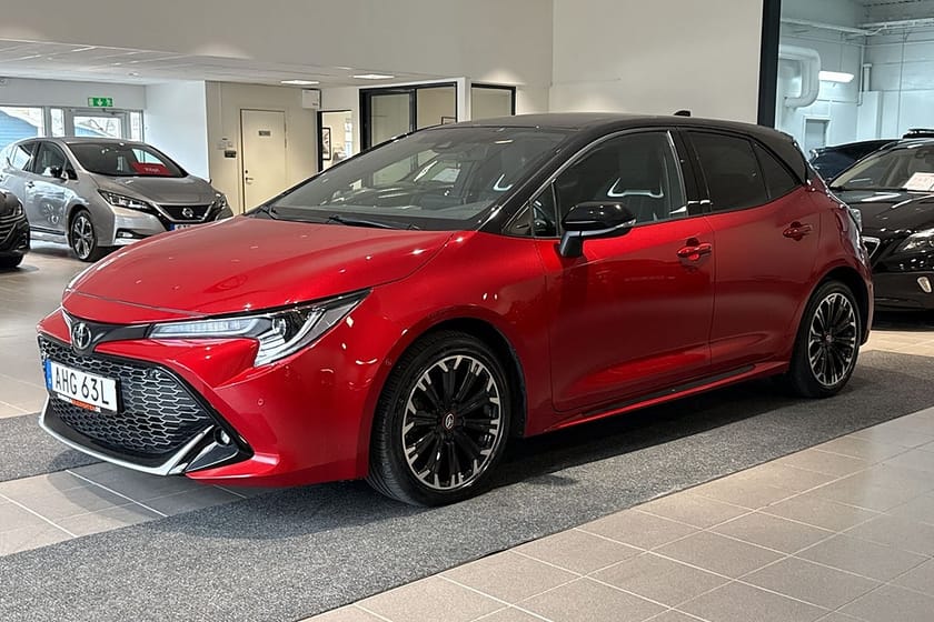 Bild 2 av Toyota Corolla Hybrid 122hk GR Sport/Teknikpaket/B-Kamera/Carplay