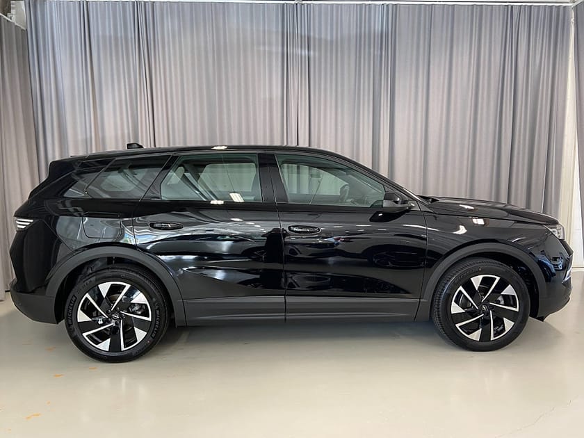 Bild 3 av Opel Grandland Hybrid 1.2 145hk eDCT