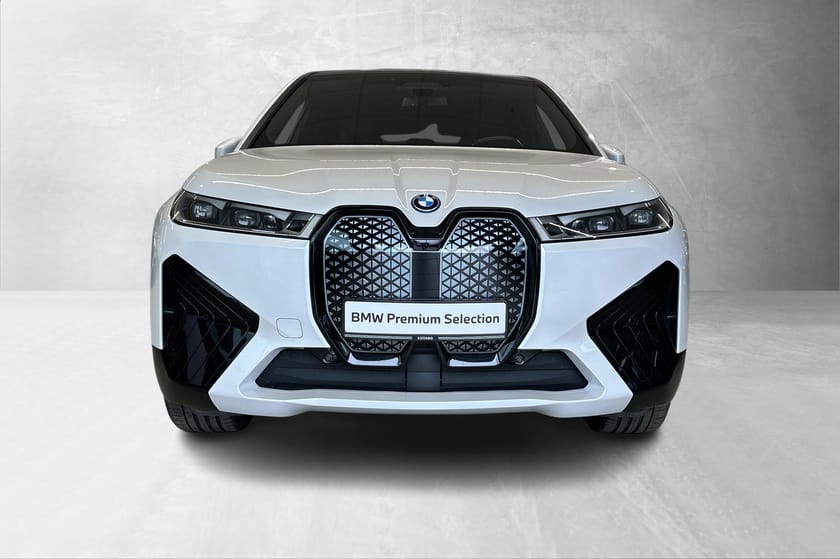 Bilde 2 av BMW iX xDrive40 Harman / Lazer / Hengerfeste / panoramatak