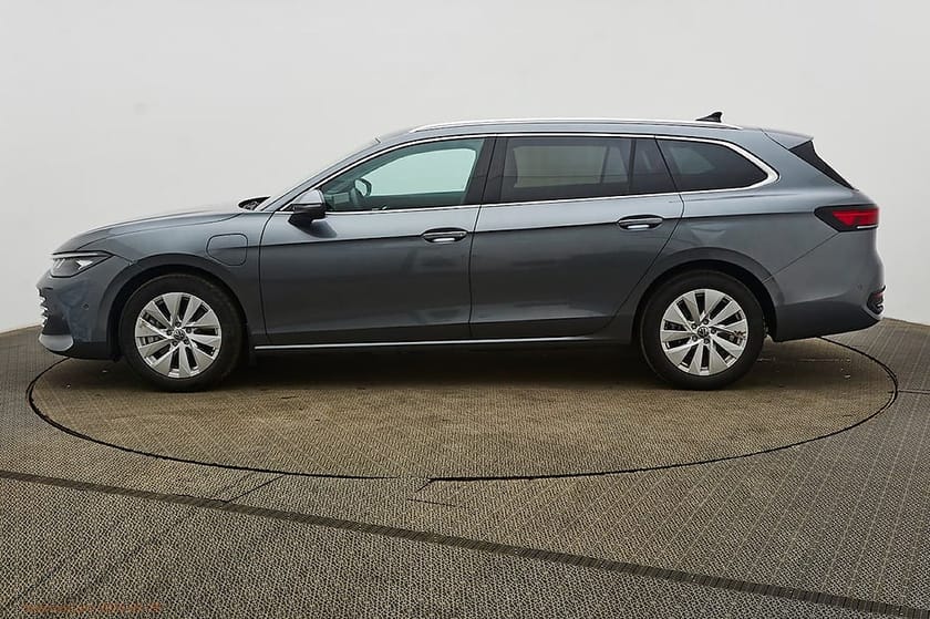 Bild 5 av Volkswagen Passat Variant eHybrid 1.5 TSI Business Drag- och Värmepaket 272hk