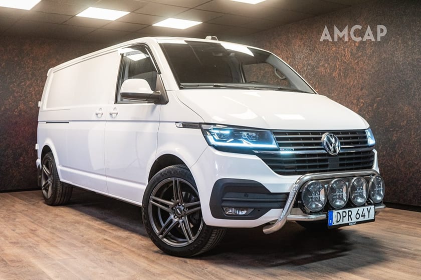Bild 1 av Volkswagen Transporter 2.0 TDI 4M Lång | MOMS | Värm | Cockpit | 2820 kr/mån