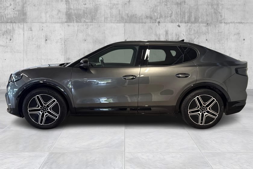 Bilde 2 av Ford Capri EV Extended Range AWD Premium AWD/Krok/varmepumpe/Panorama/360/El.seter++