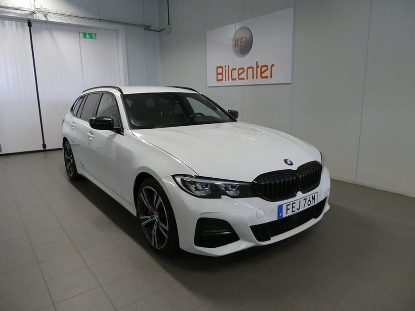 Bild 1 av BMW 330e xDrive Touring M Sport H&K-Drag-Värmare-Kamera-Navi-SoV