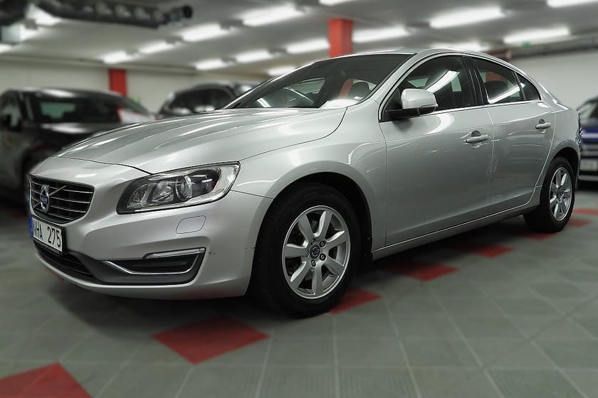 Bild 2 av Volvo S60 T3 Momentum Bränslevärmare SoV Hjul Euro 5