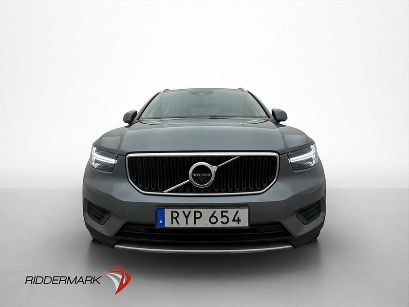 Bild 2 av Volvo XC40 D3 AWD 150hk Momentum Pro 360° Drag Navi BLIS