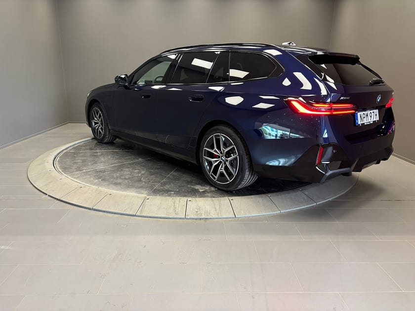 Bild 3 av BMW 530e xDrive Touring Steptronic, M Sport, Gratis Vinterhjul*