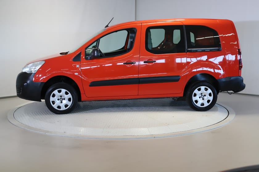 Bilde 2 av Peugeot Partner Van 1,6 90hk 4x4 Dangel Outlet! Cruise/Carplay/BT EU 28