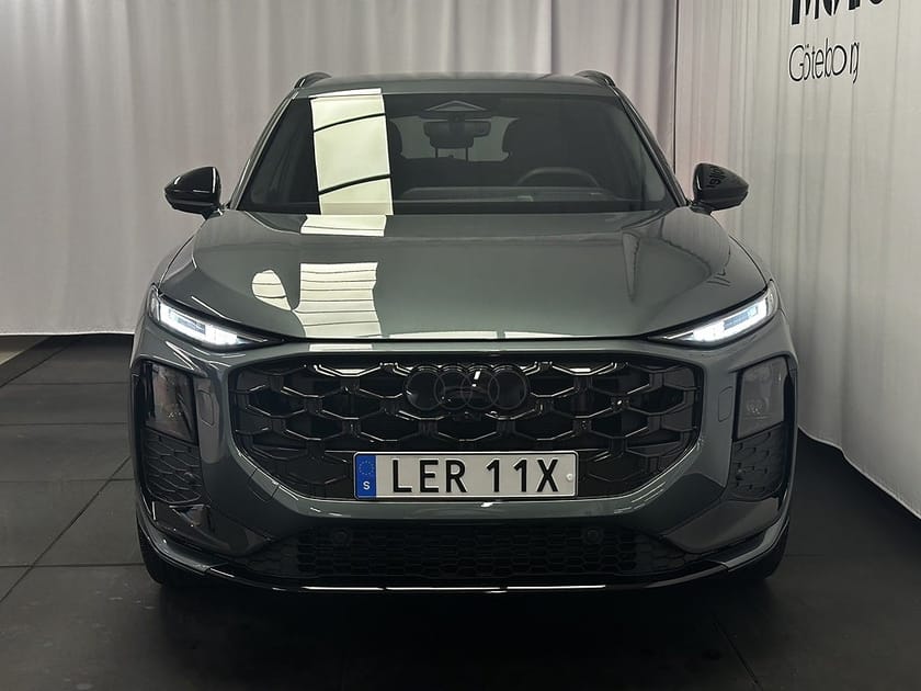 Bild 3 av Audi Q3 TFSI S Line 150hk Tech Pro/Digital Matrix/Alpin/20