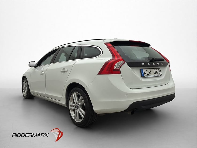 Bild 5 av Volvo V60 D4 Momentum Värmare Sensorer Skinn Två-Brukare