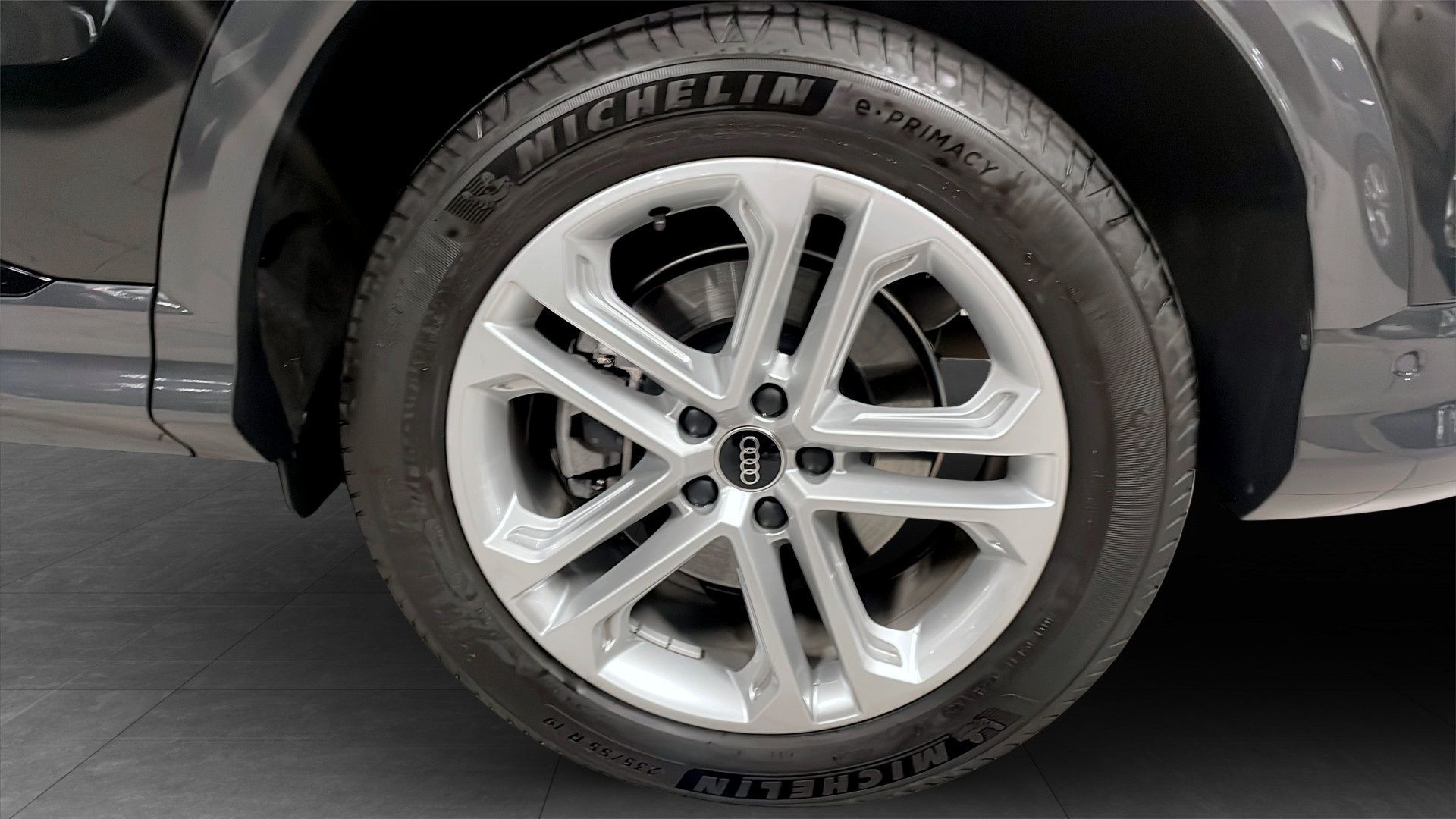 Audi Q5 2.0 TDI quattro 2025, bild 6/10