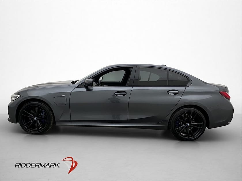 Bild 5 av BMW 330e xDrive Sedan M Sport Innovation H/K HUD Laser