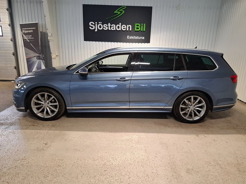 Bild 4 av Volkswagen Passat Sportscombi 2.0 TDI R-Line Cockpit/Värm/Ad Farth/Drag