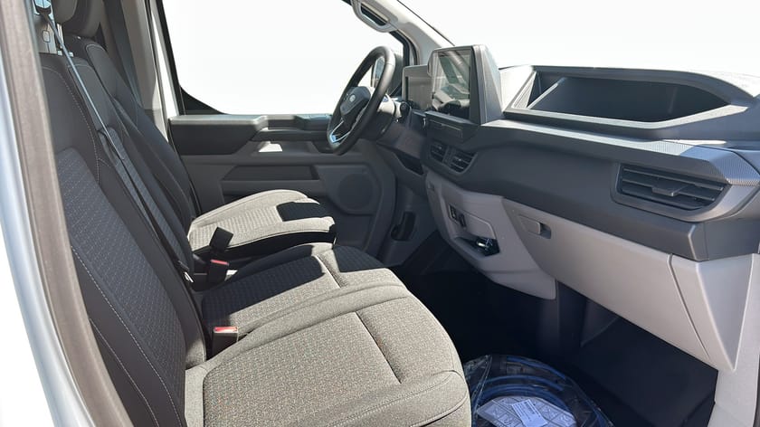 Bild 3 av Ford Transit Custom 320 Plug-in Hybrid 26.00 TREND 320L PHEV / 360kr/årsskatt