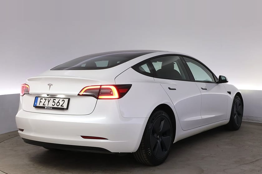 Bild 5 av Tesla Model 3 Standard Range Refresh Autopilot Pano V-hjul