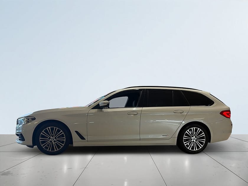 Bild 4 av BMW 520d xDrive Touring Sport line Drag Bkamera S&V-däck Rvärme