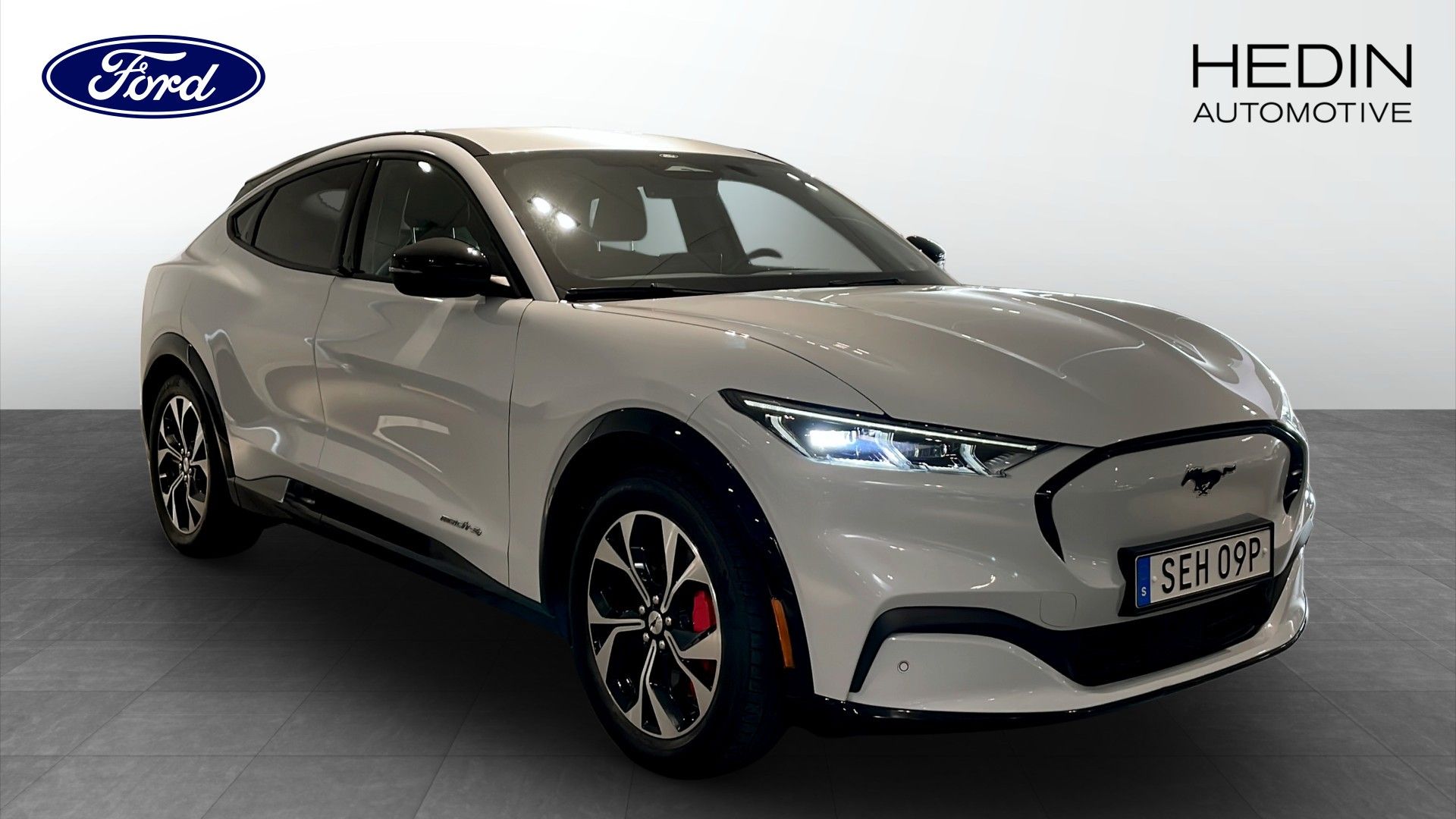 Ford Mustang Mach-E Standard Range AWD 2022, bild 5/9