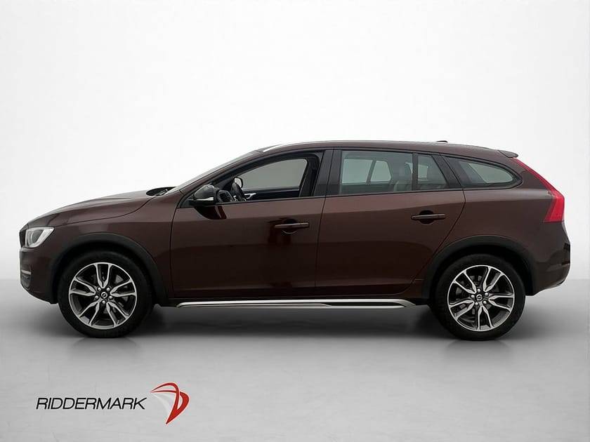 Bild 4 av Volvo V60 Cross Country D4 AWD 220hk Summum D-värm B-kam VOC