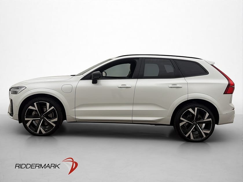 Bild 4 av Volvo XC60 T6 350hk AWD Plus Black Pano B&W Värm Drag HUD