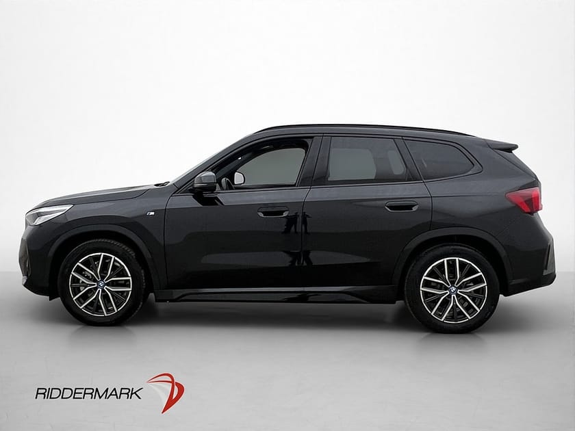 Bild 5 av BMW iX1 xDrive30 306hk M Sport Läder Kamera Drag