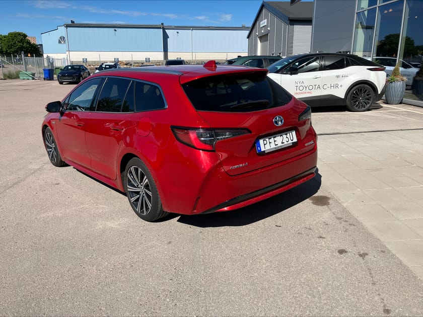 Bild 2 av Toyota Corolla Touring Sports Hybrid Style Teknikpaket