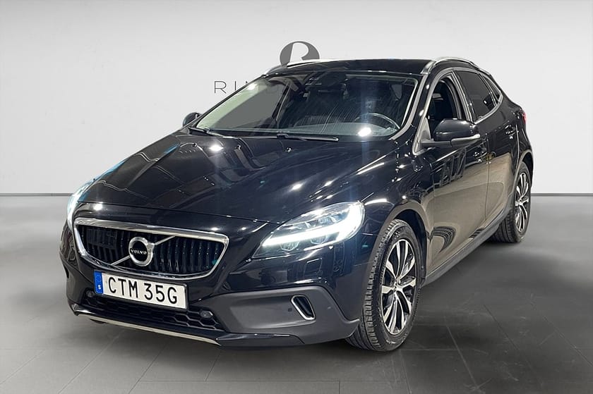 Bild 1 av Volvo V40 Cross Country T3 152 HK AUT MOMENTUM NAVI B-VÄRM VOC 866KR/ÅR