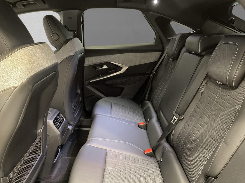 Bild 4 av Peugeot 3008 Hybrid 145 GT A 5-d SUV