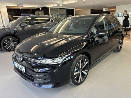 Volkswagen Golf Privatleasing Life Edition *3 395kr/mån* tom 7/6