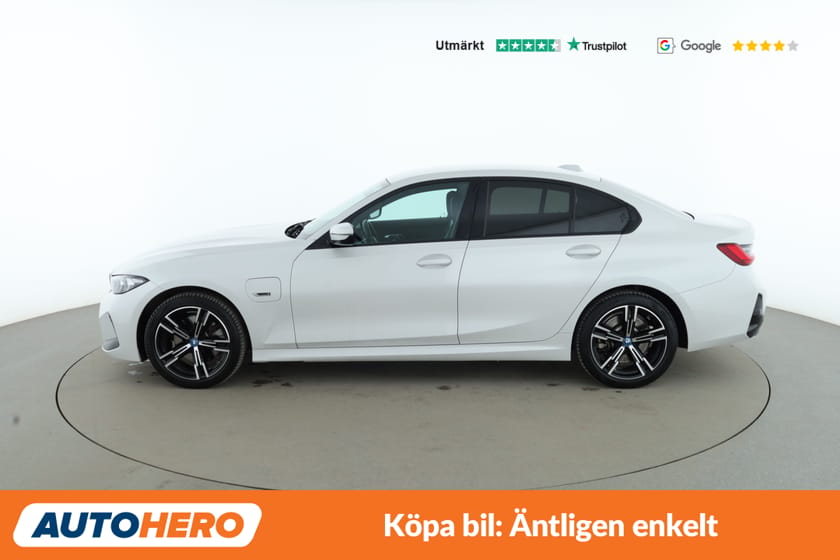 Bild 2 av BMW 330e xDrive Sedan M Sport / GPS, Rattvärme, PDC