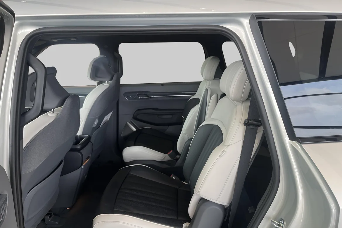 picture of a car