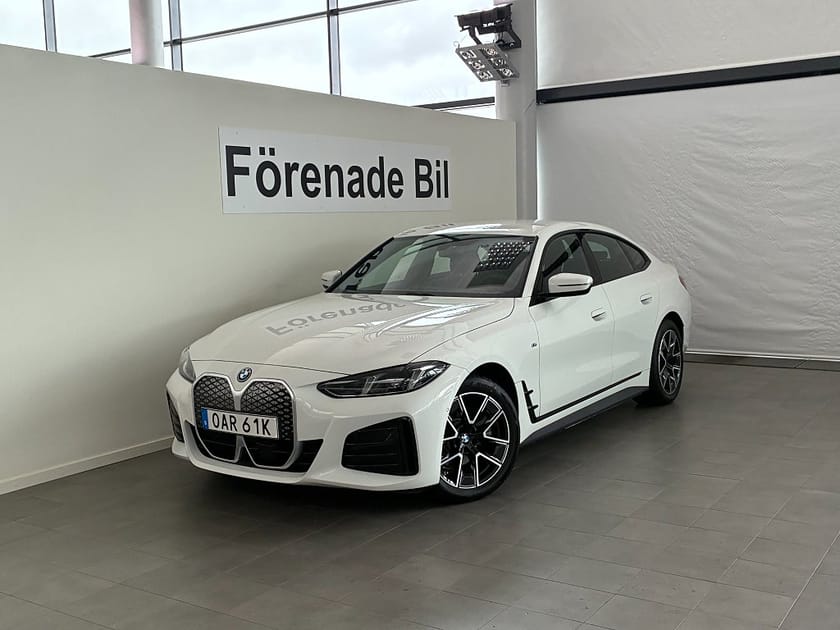 Bild 1 av BMW i4 eDrive40 Gran Coupé M-Sportpaket  Driving Assistant Drag