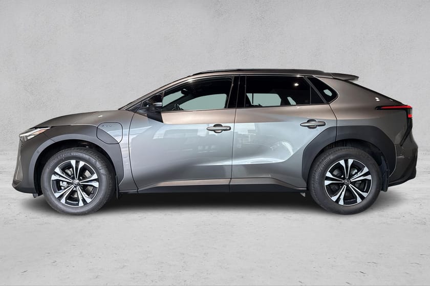 Bilde 2 av Toyota bZ4X Executive| AWD|360° kam| Lav km| Ad.LEd| Keyless