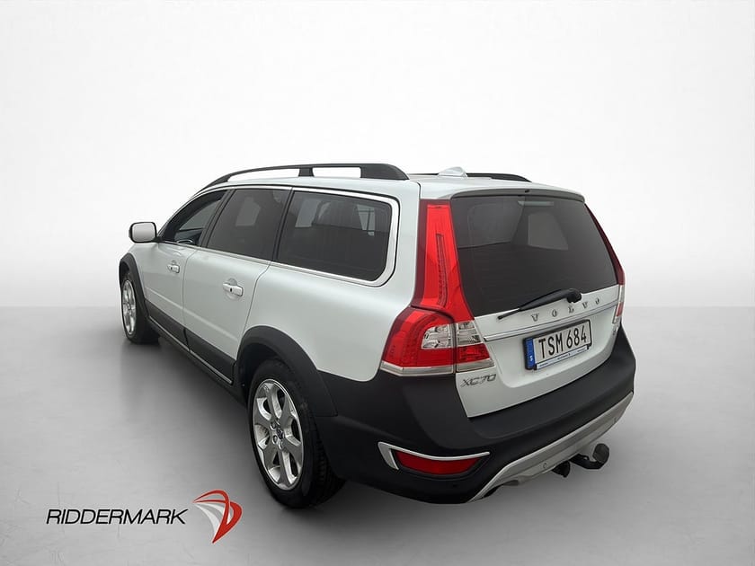 Bild 4 av Volvo XC70 D4 AWD Classic Summum VOC T-Lucka Värm Drag
