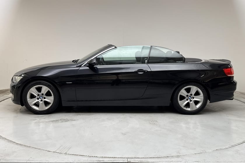 Bild 2 av BMW 325i Convertible Cabriolet, E93 (218hk)