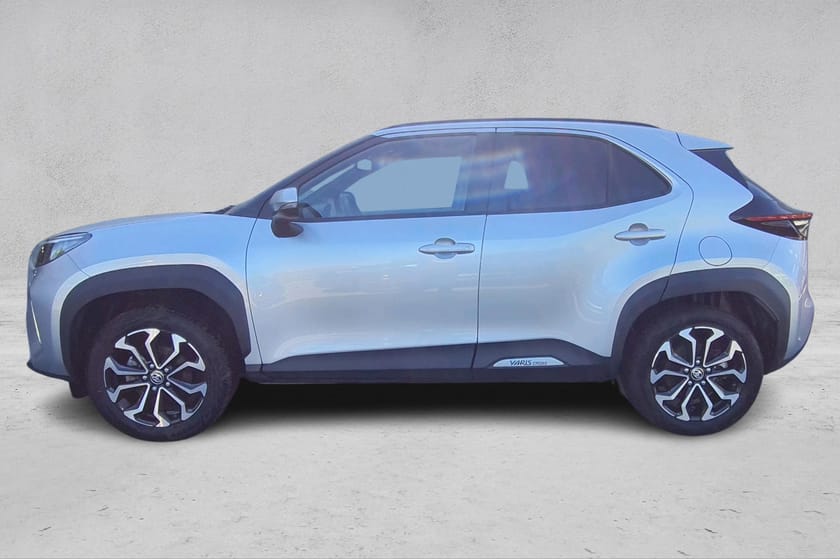 Bilde 2 av Toyota Yaris Cross Hybrid AWD-i Active - LED - Adaptiv cruise - Ryggekam.