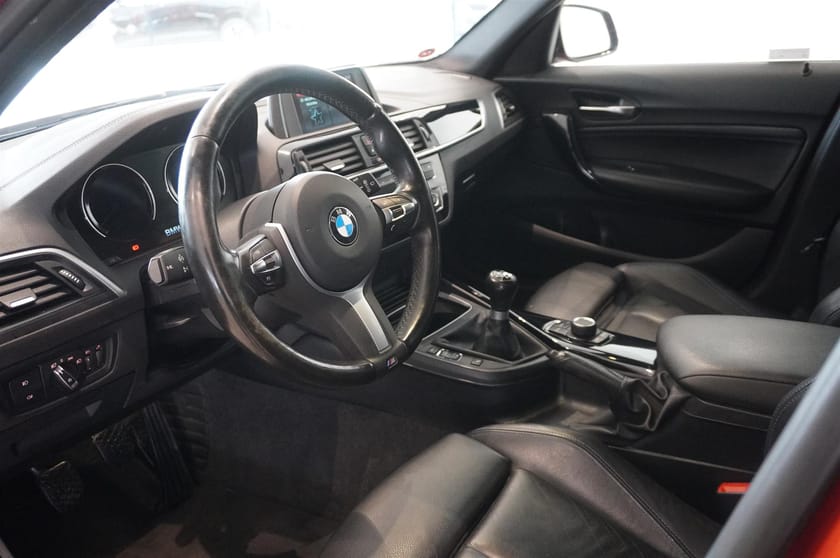 Bild 2 av BMW 118i 5drs M-Sport Läder HiFi 136hk