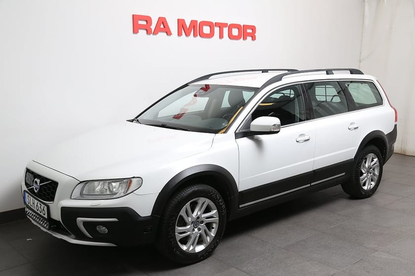 Bild 1 av Volvo XC70 D4 181hk Classic Momentum AWD Aut Elstol Värmare Drag