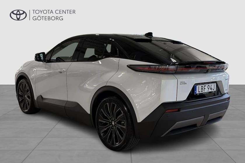 Bild 3 av Toyota C-HR+