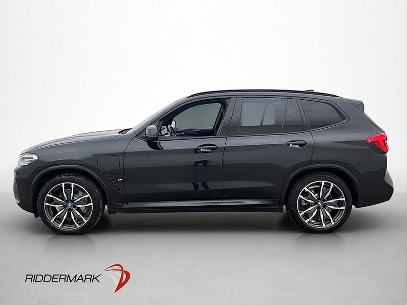 Bild 4 av BMW X3 xDrive30e 292hk M Sport Kamera Skinn Drag CarPlay