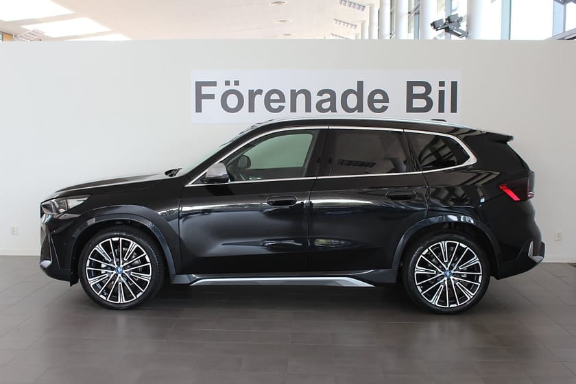 Bild 3 av BMW iX1 eDrive20