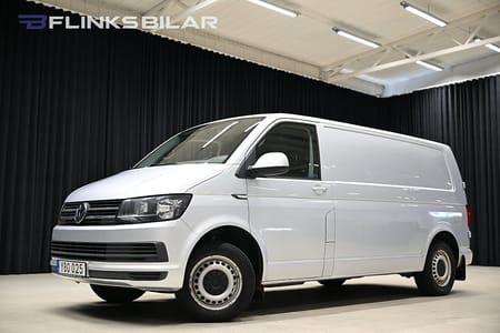 Volkswagen Transporter DSG 140HK L2|Inredd|Drag|Värmare|PDC|Uppvärmt-skåp|Moms