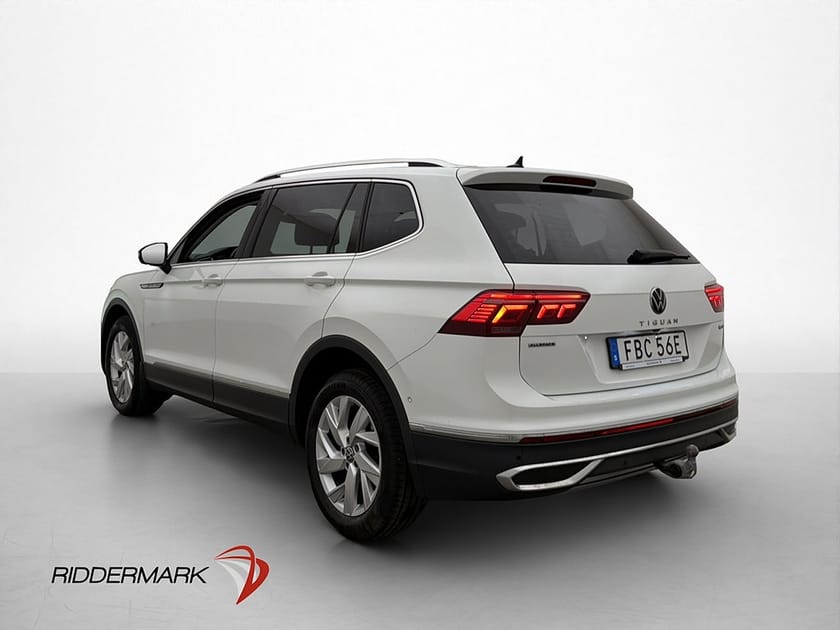 Bild 5 av Volkswagen Tiguan Allspace 7-sätes 2.0 TDI 4M 7-sits Cockpit Navi