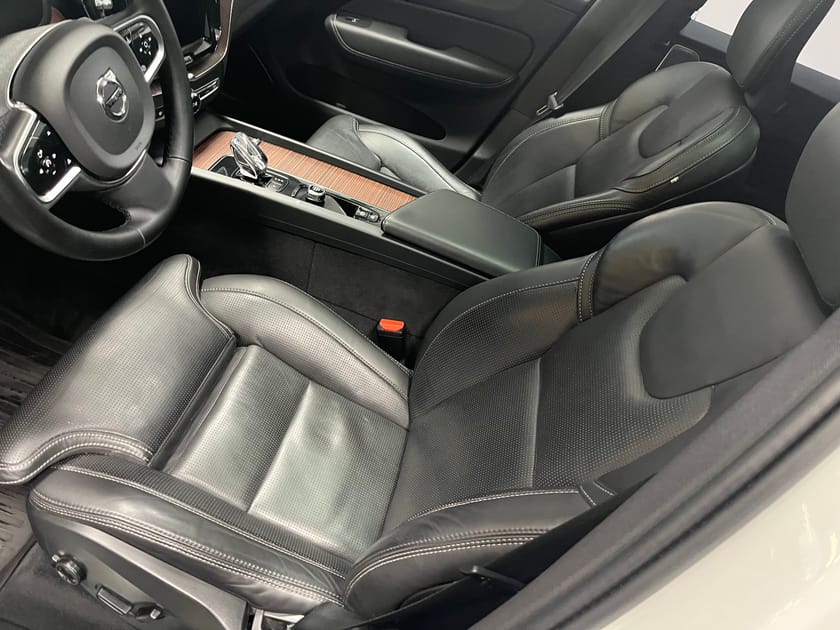 Bild 4 av Volvo XC60 Recharge T6 Ultimate Dark