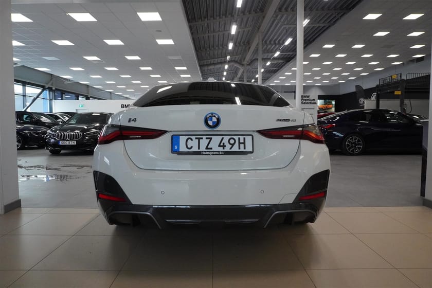 Bild 4 av BMW i4 eDrive40 Gran Coupé M Sport Harman K Drag Park Ass Plus Aktiv Farthållare